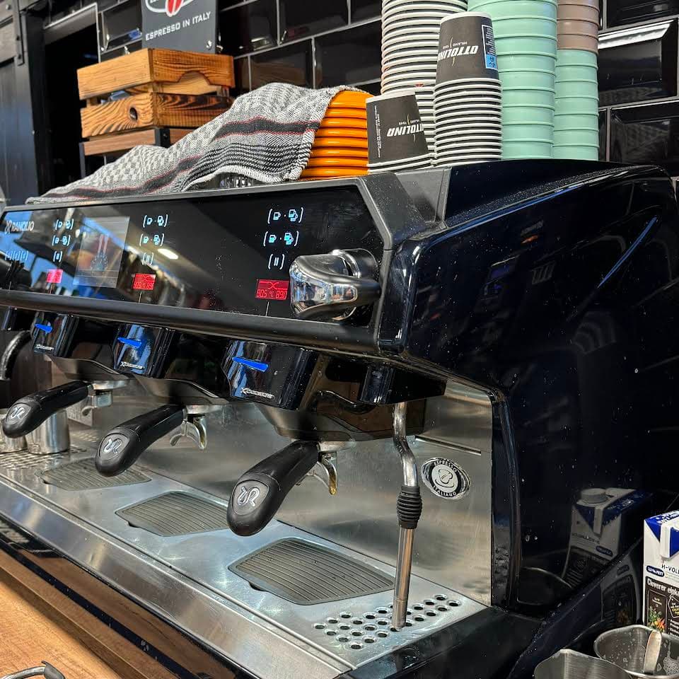 sono. Cafe - Treffpunkt für Kaffeeliebhaber